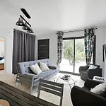 1 Bedroom Stunning In Saint-bauzille-de-mont * Buzignargues