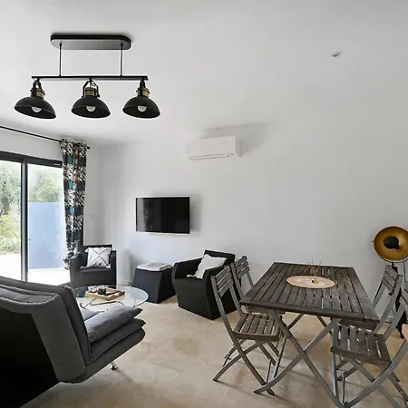 Lovely In Saint-bauzille-de-mont Buzignargues