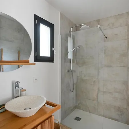 بيت للعطل In Saint-bauzille-de-mont With Wifi