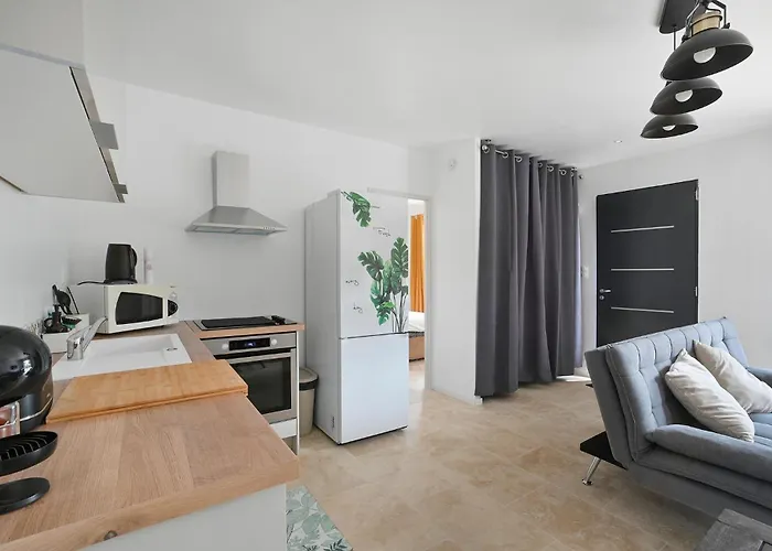 Lovely In Saint-bauzille-de-mont Ferienhaus