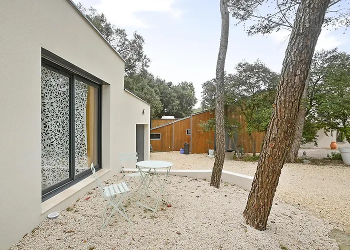 Lovely In Saint-bauzille-de-mont Ferienhaus